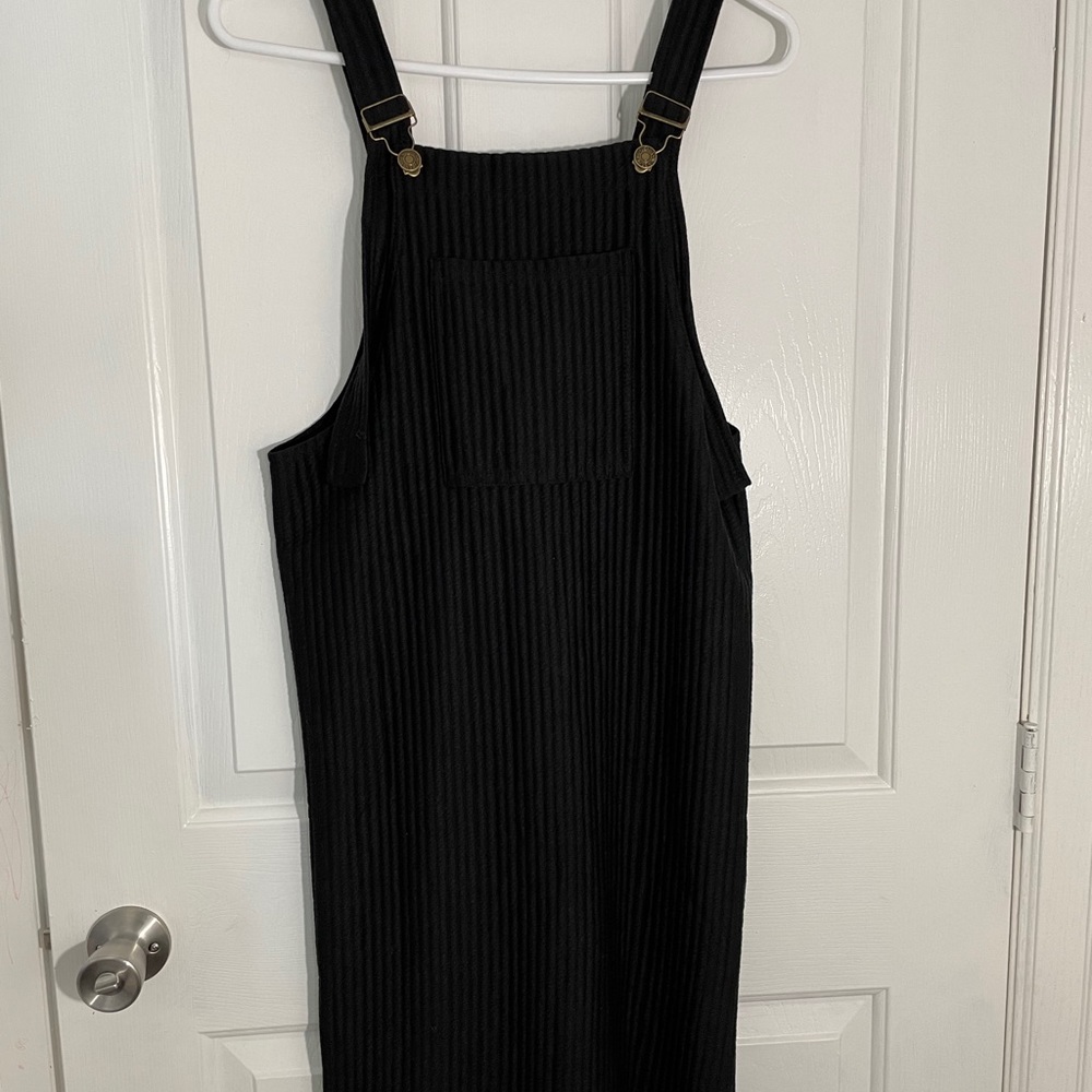 Black jumper dress